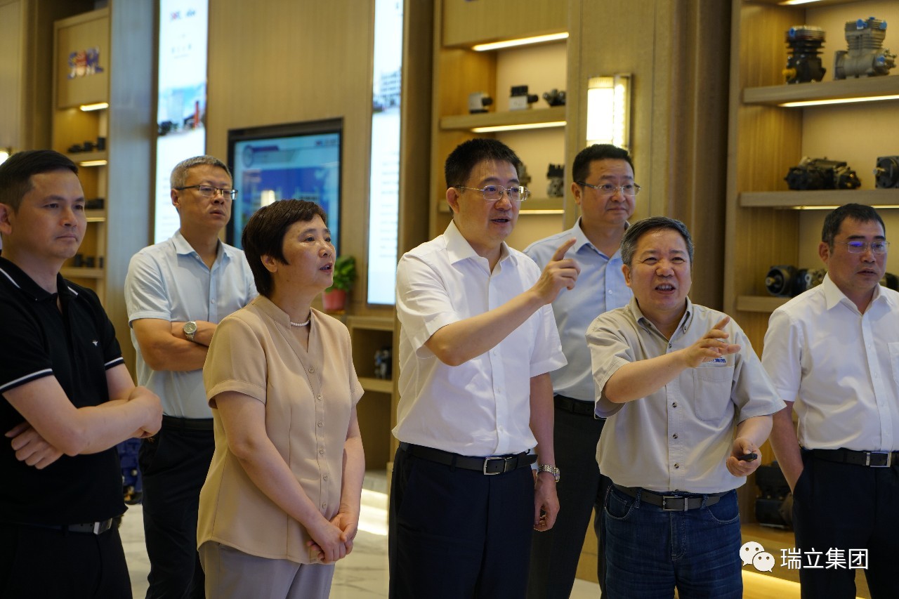 服務(wù)實體經(jīng)濟 不忘初心 牢記使命丨農(nóng)行浙江省分行行長馮建龍一行蒞臨瑞立考察指導(dǎo)