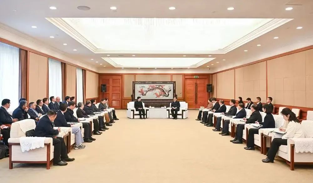 全聯汽摩配商會會長、瑞立集團董事長張曉平參加全國工商聯會員管理改革工作會議并作交流發言