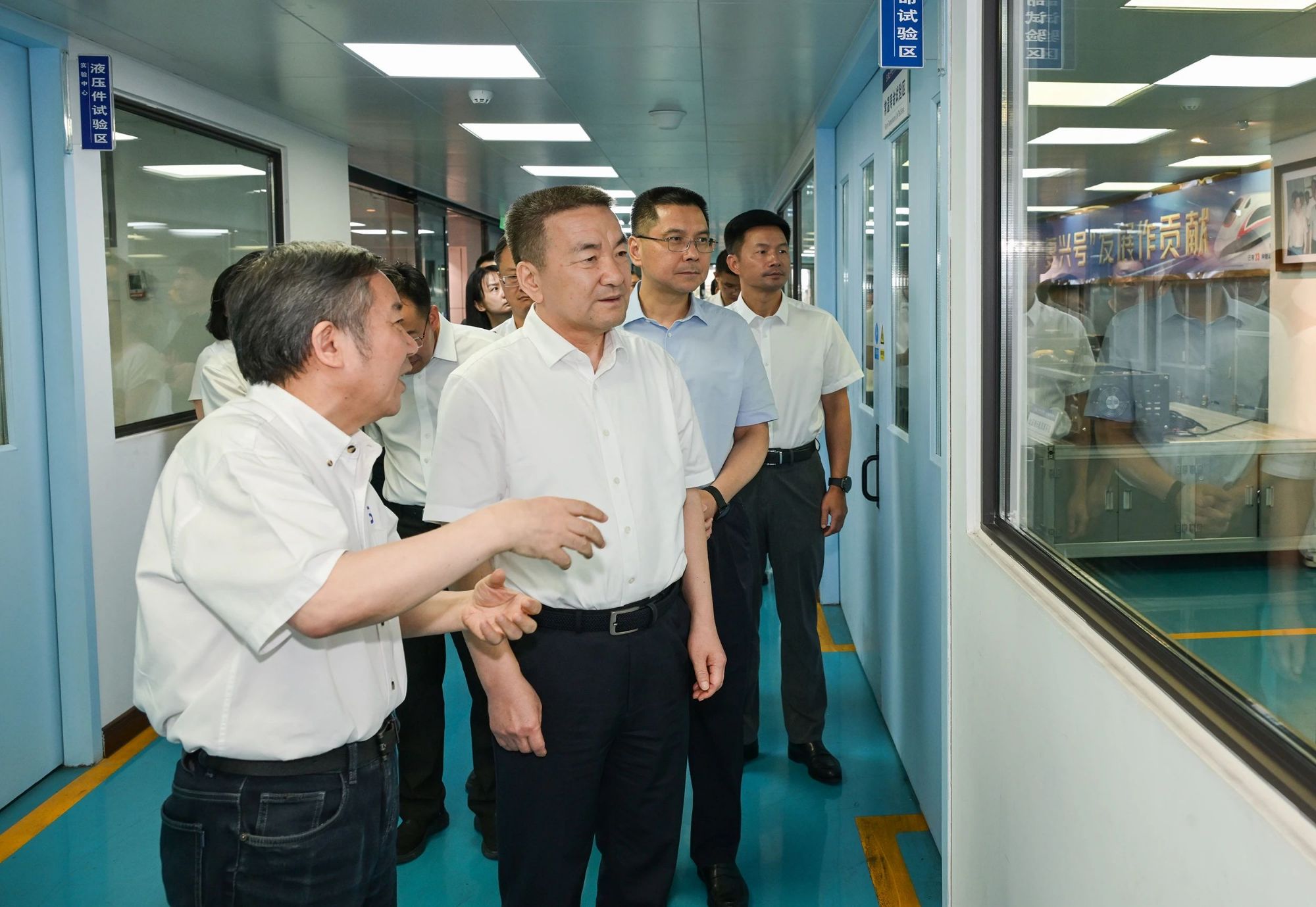 浙江省委常委、政法委書記王成國調(diào)研瑞立